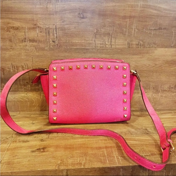 Michael kors hand bag genuine used condition is good - Picture 2 of 5